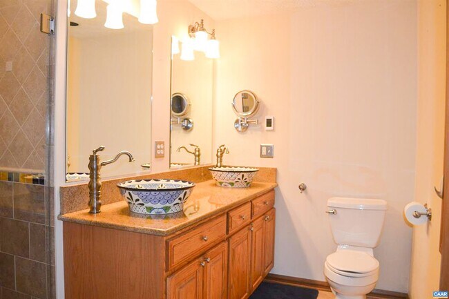 Building Photo - Furnished Golf Course Rental