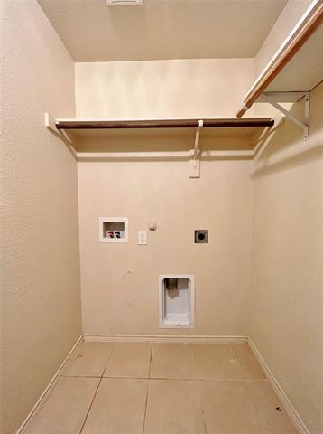 Building Photo - 9925 Amaryllis Ln