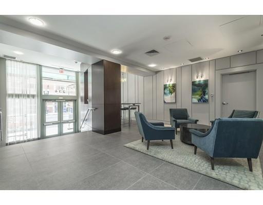 Building Photo - 226 Causeway St