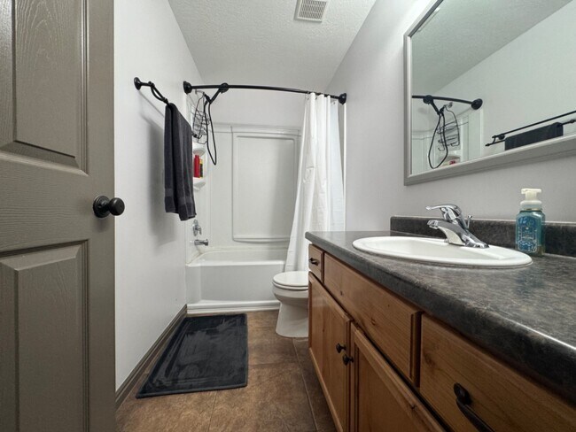 Building Photo - 3261 S 1500 W