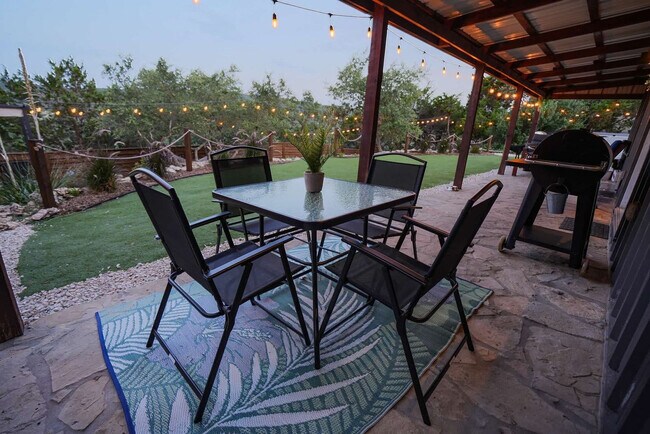 Building Photo - 371 Cloud Top