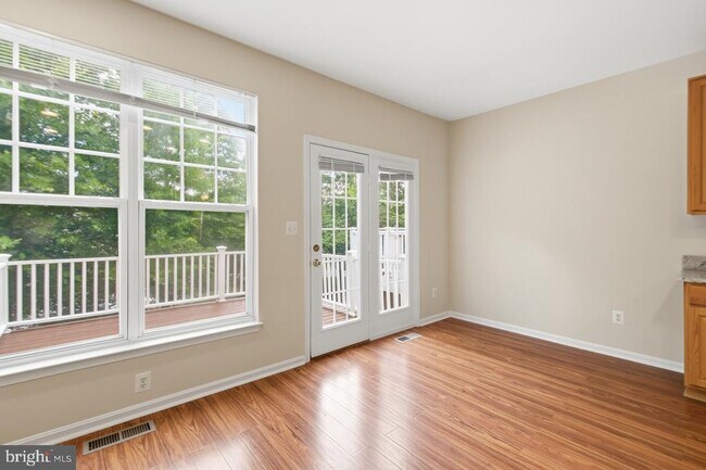 Building Photo - 8108 Dove Cottage Ct