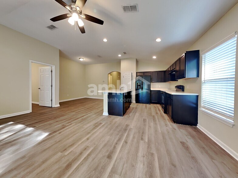 Building Photo - 6090 Sage Willow Way