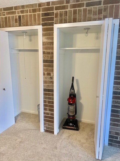 Building Photo - 1508 W Jefferson Ave