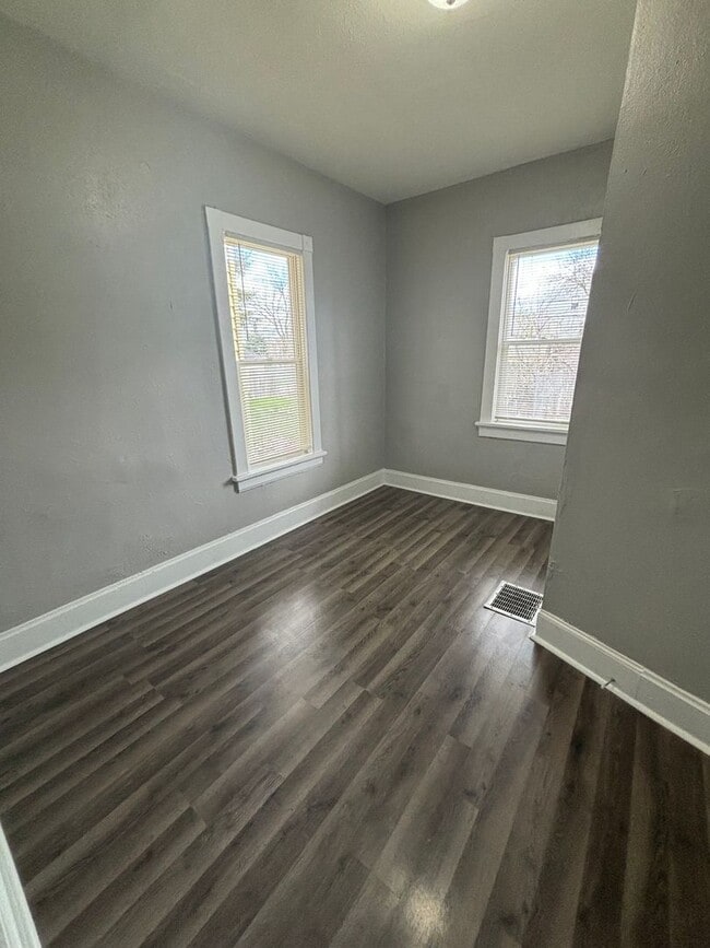 Building Photo - 2146 N 35th St