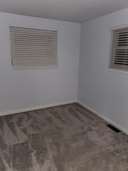 Building Photo - 2267 Candlewood Dr