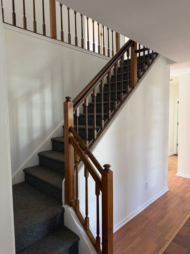 Building Photo - Charming 4-Bedroom, 1.5 Baths Home in Prime Absecon Location