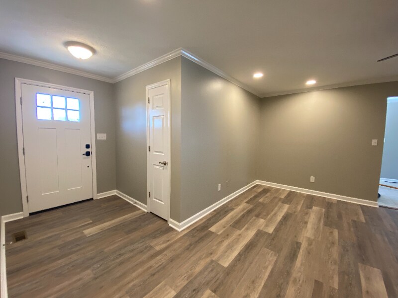 Building Photo - 850 Ronald Ct