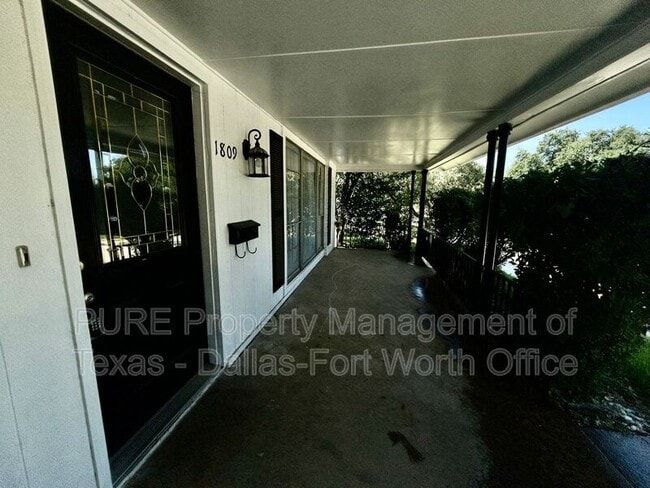 Building Photo - 1809 Malibar Rd