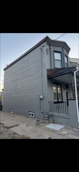 Building Photo - 1232 Jackson St