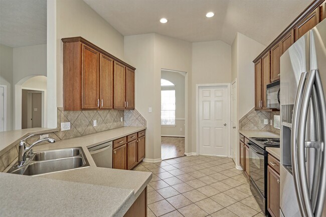 Building Photo - 126 S Regan Mead Cir