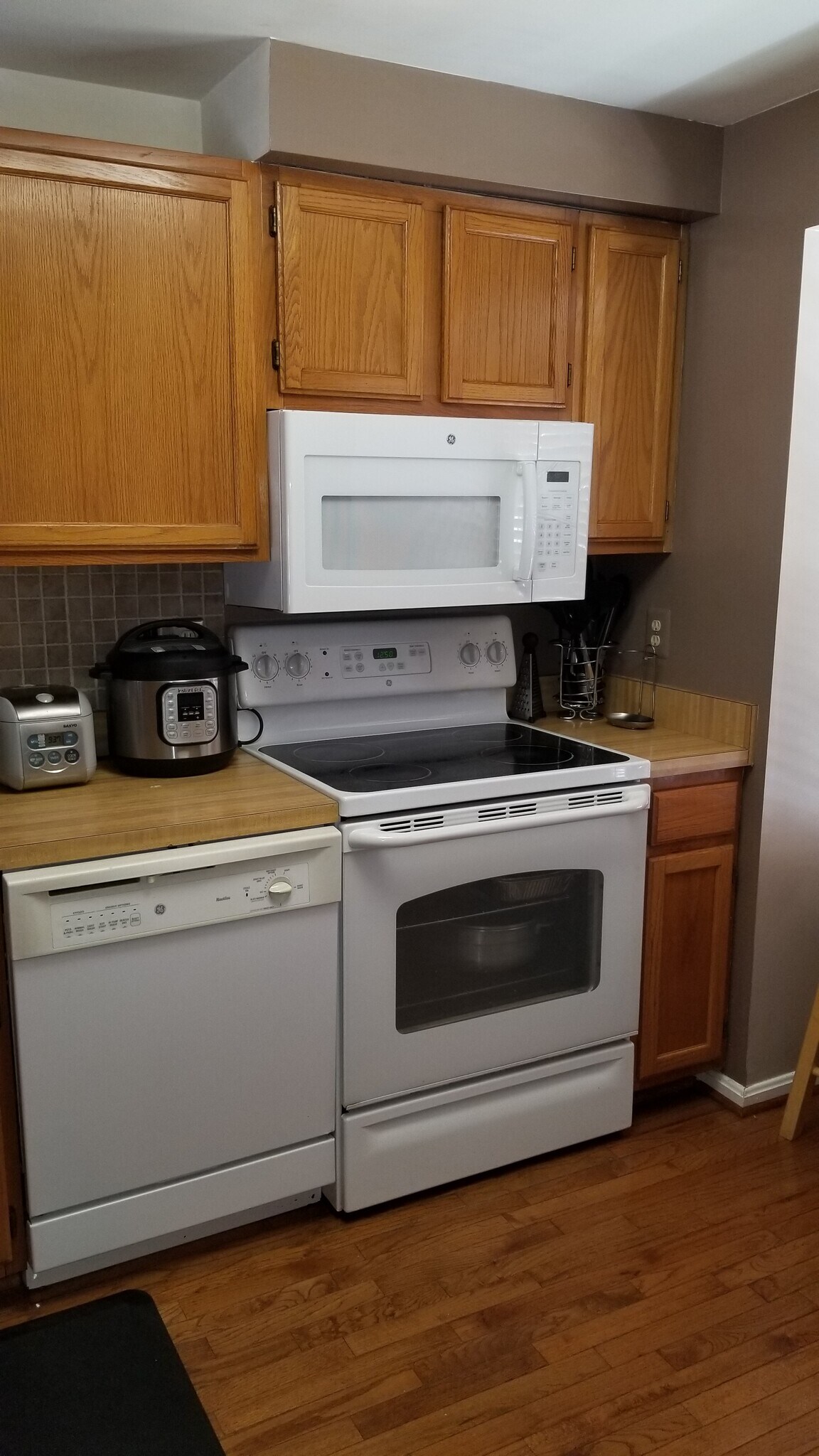 Kitchen - 11956 Hollowwind Ct