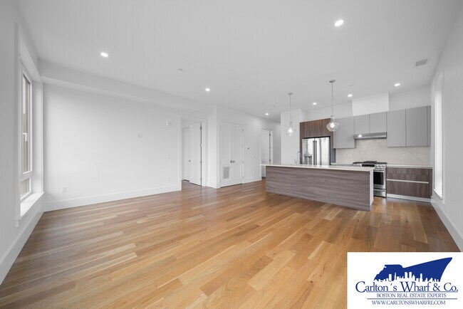 Building Photo - 218 Old Colony Ave