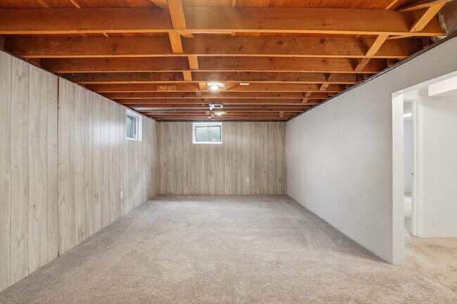 Building Photo - $2,740.95, 4 Beds - 3 Bath, Single Family Home in Denver with Washer and Dryer!