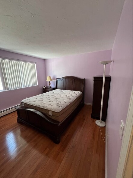 Building Photo - 383 Huse Rd