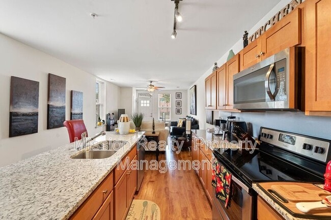 Building Photo - 4307 Fountain Square Plaza