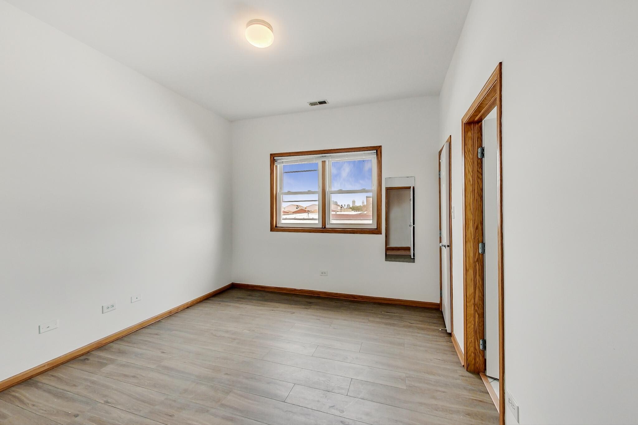 Building Photo - 1446 W Chicago Ave