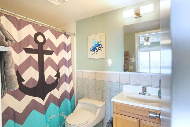 Building Photo - 608 Carolina Beach Ave S