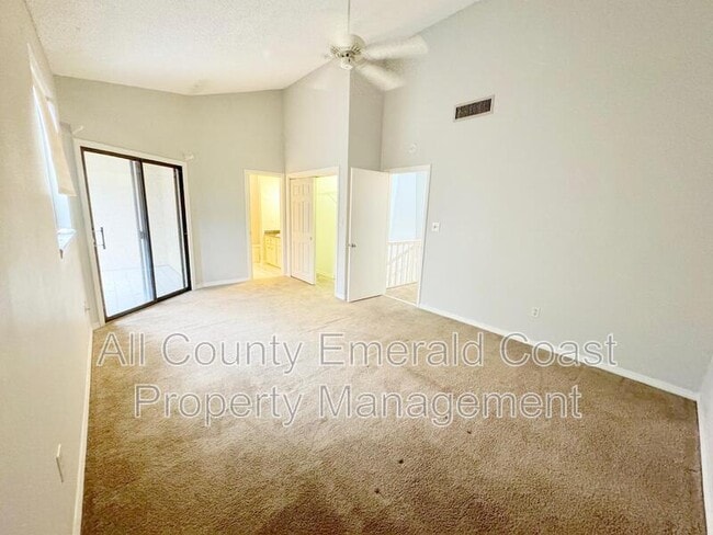 Building Photo - 930 Gulf Shore Dr