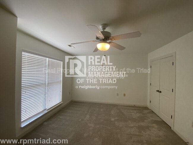 Building Photo - 2409 Autumn Mist Dr