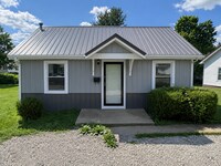 Building Photo - Affordable 3BR in Convenient Glasgow Location!