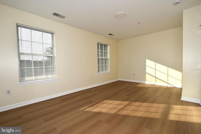 Building Photo - 1389 Walkabout Ct
