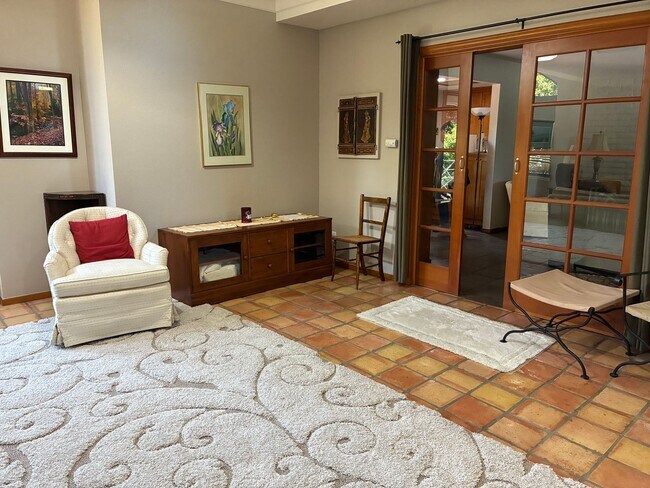 Building Photo - Gorgeous North Davis 3 bedroom available now!