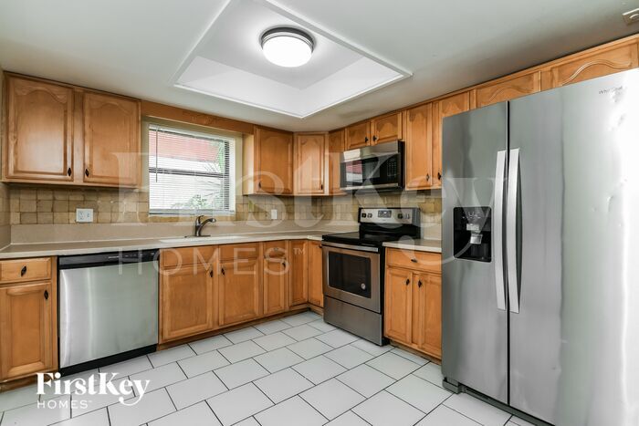 Building Photo - 3121 Carthage Ct