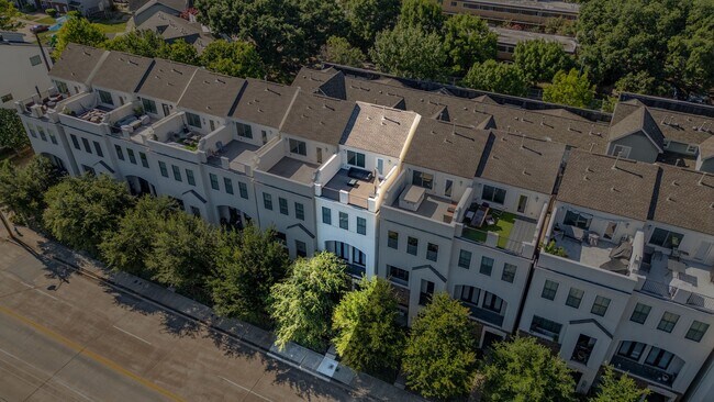 Building Photo - 1212 W Dallas St