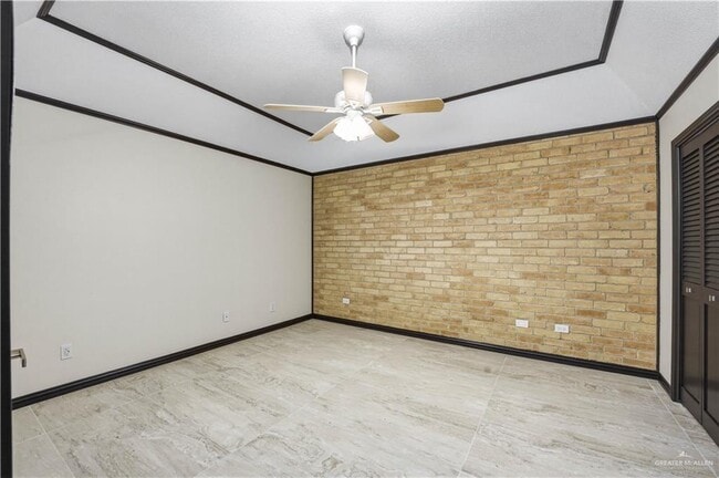 Building Photo - 21 Toronto Ave