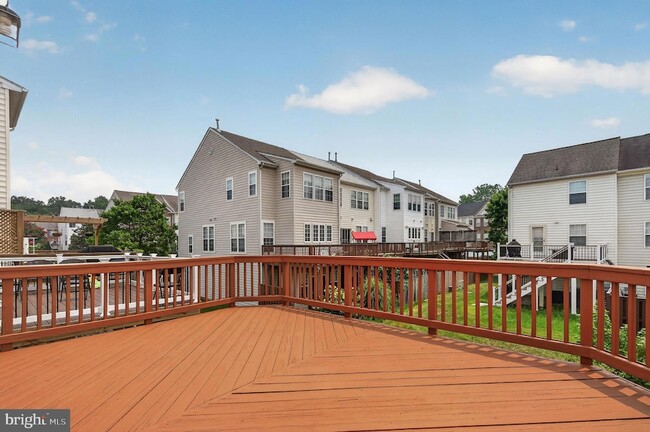 Building Photo - 6805 Oregano Ln