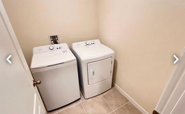 Building Photo - 2073 Doe Run Dr