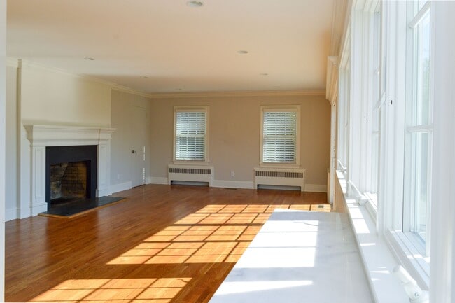 Building Photo - 17 Nawthorne Rd