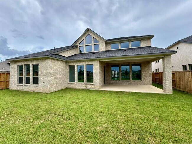 Building Photo - 31019 Sun Vly Dr