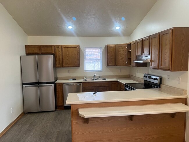 Building Photo - Beautiful 3-Bedroom Single Family Home in ...