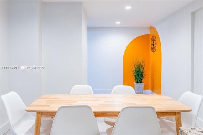 Building Photo - 1836 NW 16th Terrace