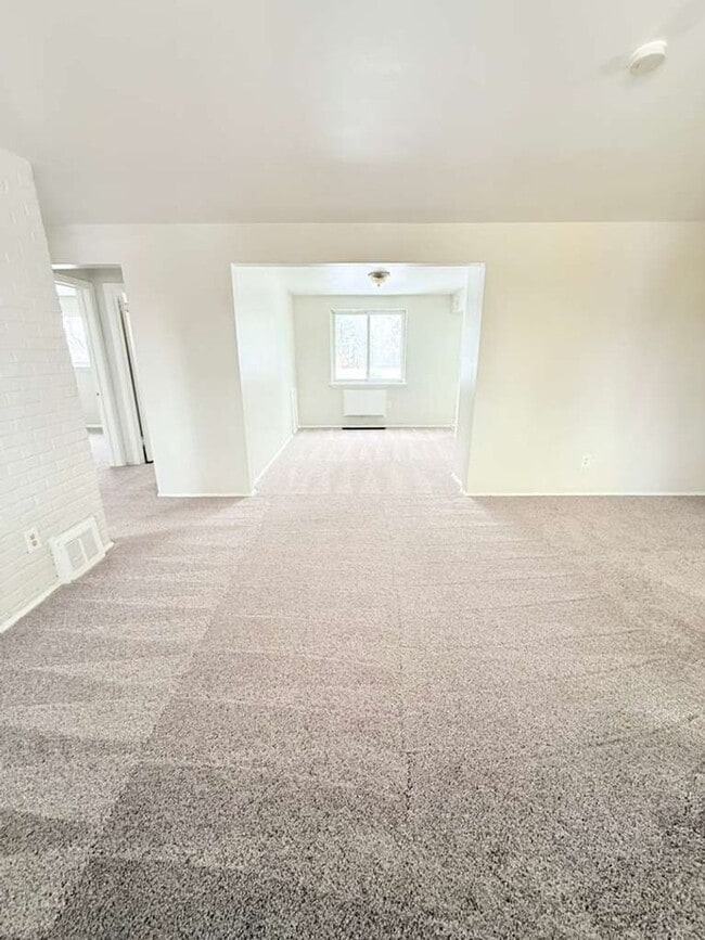 Building Photo - Nice 2BD/1.5BA Single Family Home in Penn Hills