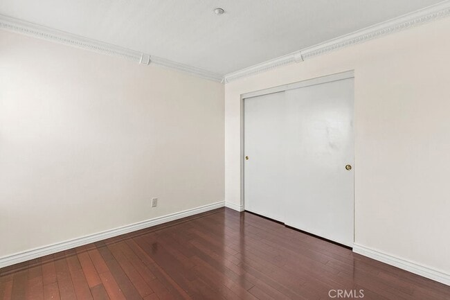 Building Photo - 3 Amesbury Ct