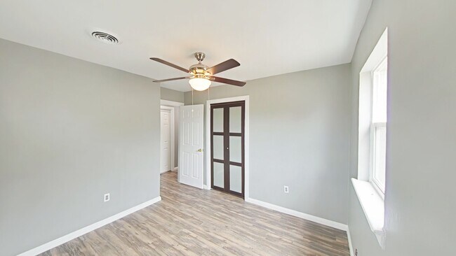 Building Photo - 409 NW 75th St