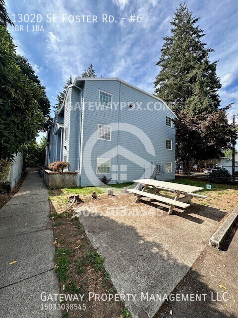 Building Photo - 13020 SE Foster Rd