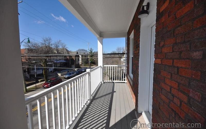 Building Photo - 452 W 3rd Ave