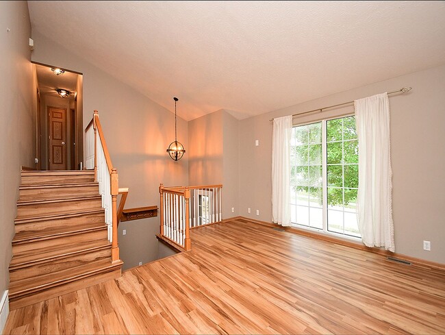 Building Photo - Inviting Home Minutes from Lake Cunningham...