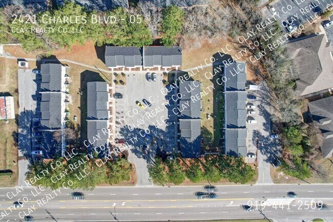 Building Photo - 2421 Charles Blvd