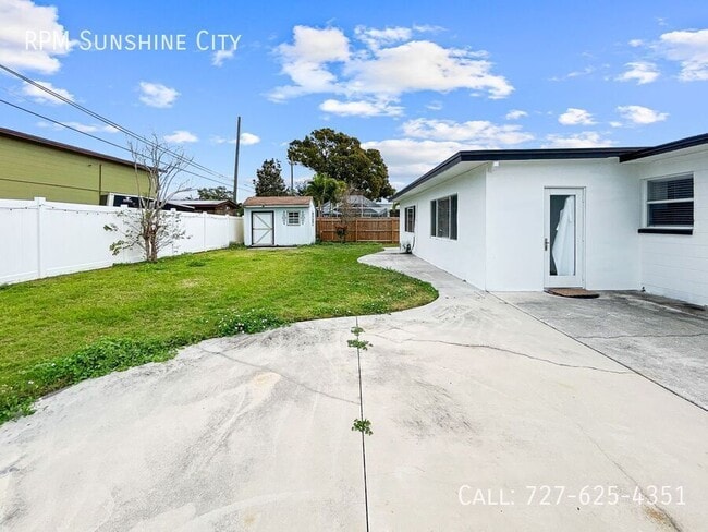 Building Photo - 10397 62nd Ter