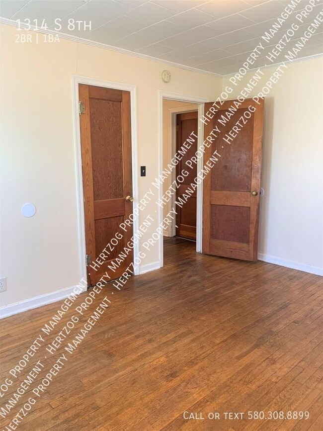 Building Photo - 1314 S 8th-