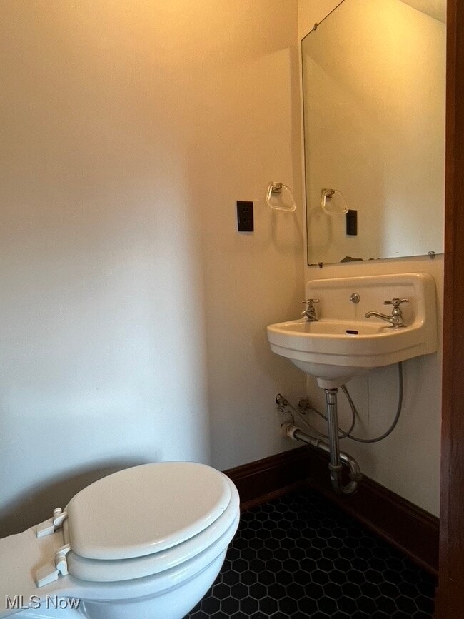 Building Photo - 1872 W 47th St