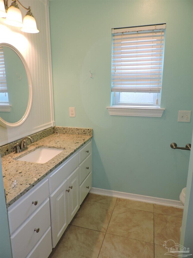 Building Photo - 5016 Challenger Way