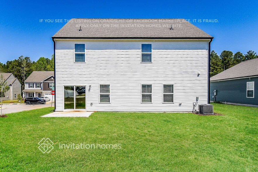 Building Photo - 400 Azalea Gaze Dr
