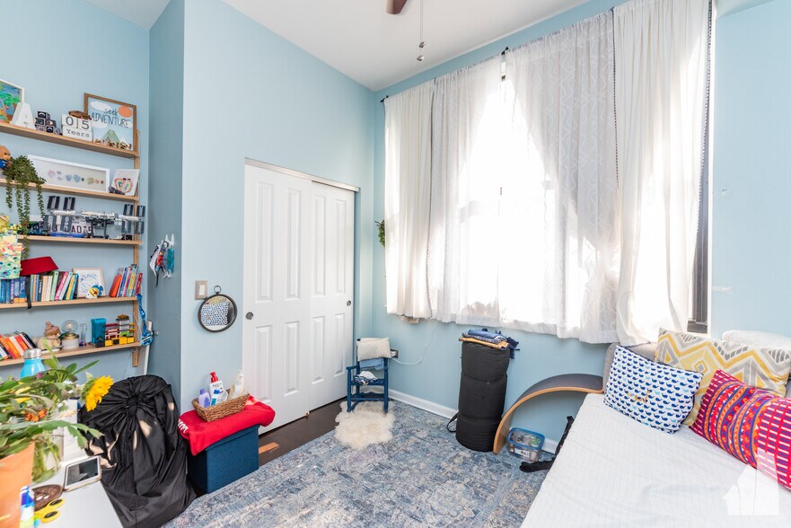 Building Photo - 1464 S MICHIGAN Ave