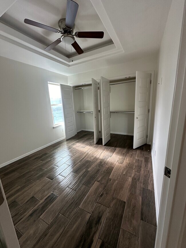 Guest Room - 2804 Wolverine St